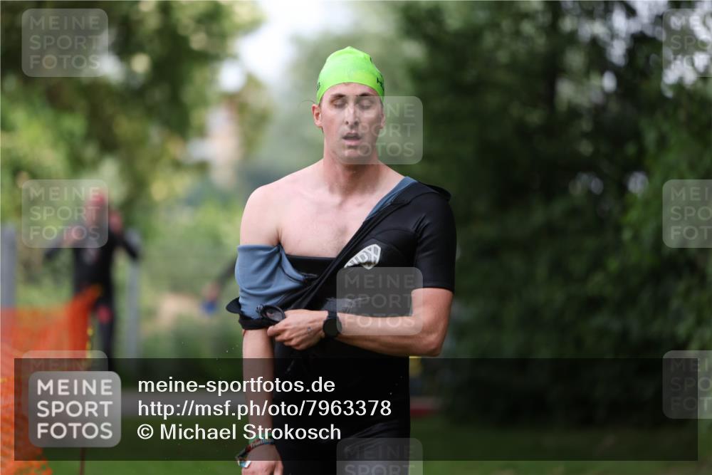 15.06.2025 - 7 Türme Triathlon Michael Strokosch http://msf.ph/oto/7963378 15.06.2025 12:16:02 Schwimmen 411, 446, 500, 503, 511, 537, 567, 575, 583, 669 meine-sportfotos.de