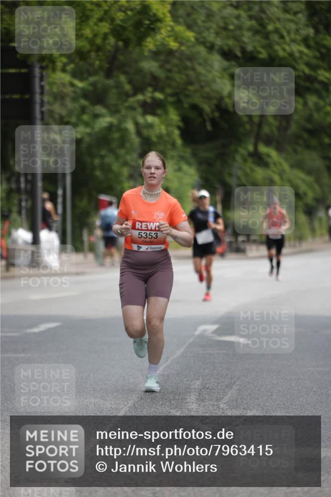 15.06.2025 - REWE Women's Run Jannik Wohlers http://msf.ph/oto/7963415 15.06.2025 09:58:04 Laufen 5353 meine-sportfotos.de