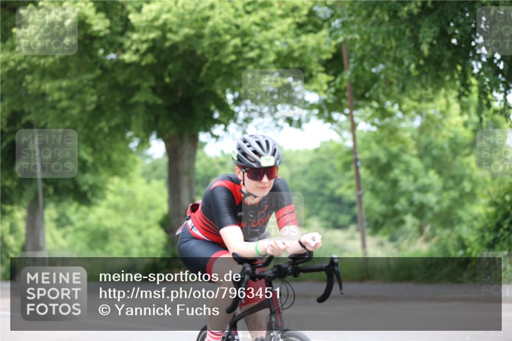 15.06.2025 - 7 Türme Triathlon Yannick Fuchs http://msf.ph/oto/7963451 15.06.2025 11:09:30 Radfahren 232 meine-sportfotos.de