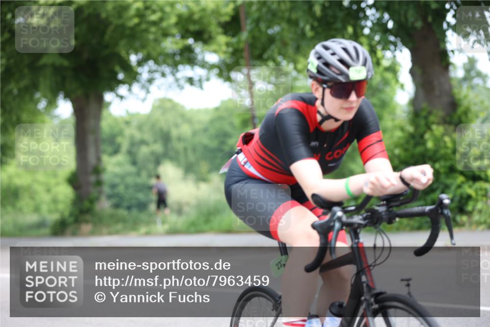 15.06.2025 - 7 Türme Triathlon Yannick Fuchs http://msf.ph/oto/7963459 15.06.2025 11:09:30 Radfahren 232 meine-sportfotos.de