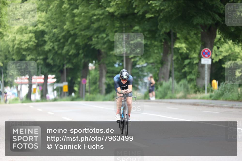 15.06.2025 - 7 Türme Triathlon Yannick Fuchs http://msf.ph/oto/7963499 15.06.2025 11:10:19 Radfahren 267, 292 meine-sportfotos.de