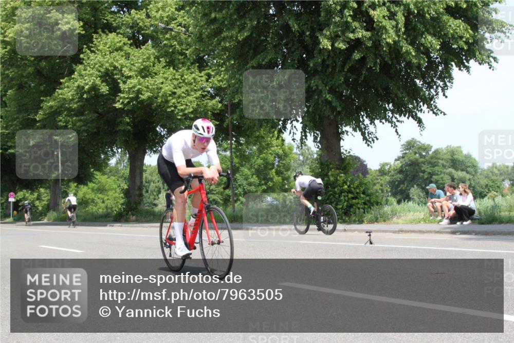15.06.2025 - 7 Türme Triathlon Yannick Fuchs http://msf.ph/oto/7963505 15.06.2025 12:50:50 Radfahren  meine-sportfotos.de