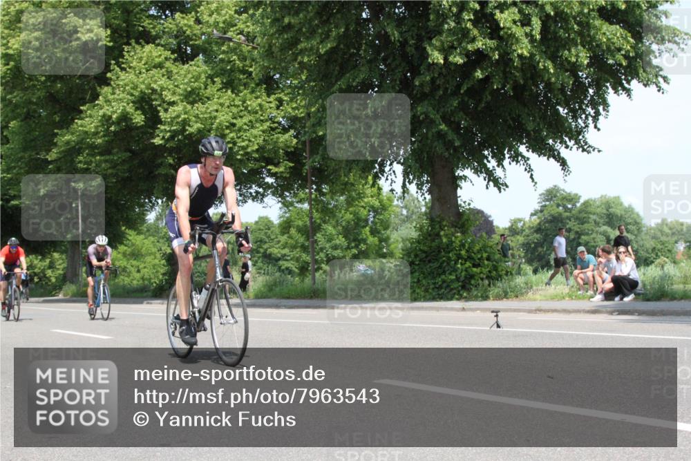 15.06.2025 - 7 Türme Triathlon Yannick Fuchs http://msf.ph/oto/7963543 15.06.2025 12:51:15 Radfahren  meine-sportfotos.de