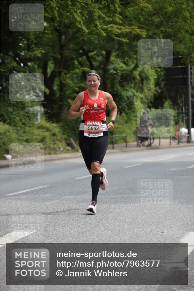 15.06.2025 - REWE Women's Run Jannik Wohlers http://msf.ph/oto/7963577 15.06.2025 09:58:16 Laufen 5663 meine-sportfotos.de
