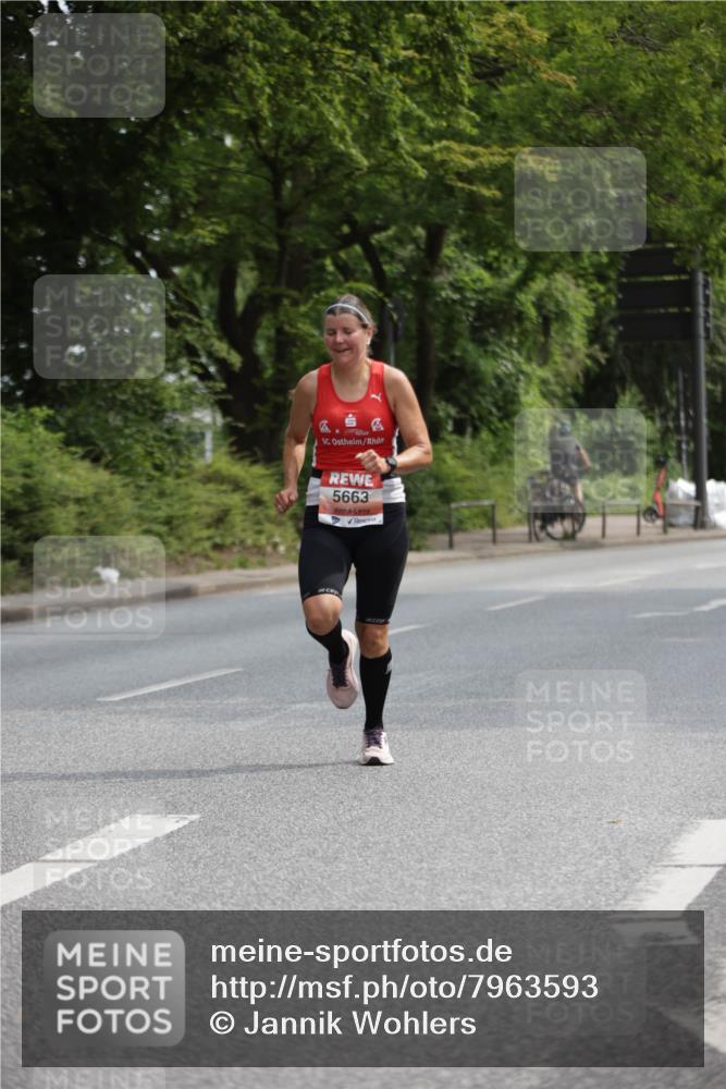 15.06.2025 - REWE Women's Run Jannik Wohlers http://msf.ph/oto/7963593 15.06.2025 09:58:16 Laufen 5663 meine-sportfotos.de