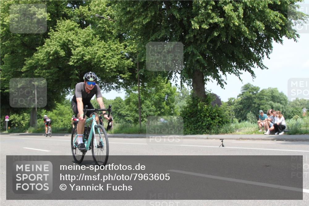 15.06.2025 - 7 Türme Triathlon Yannick Fuchs http://msf.ph/oto/7963605 15.06.2025 12:52:07 Radfahren  meine-sportfotos.de