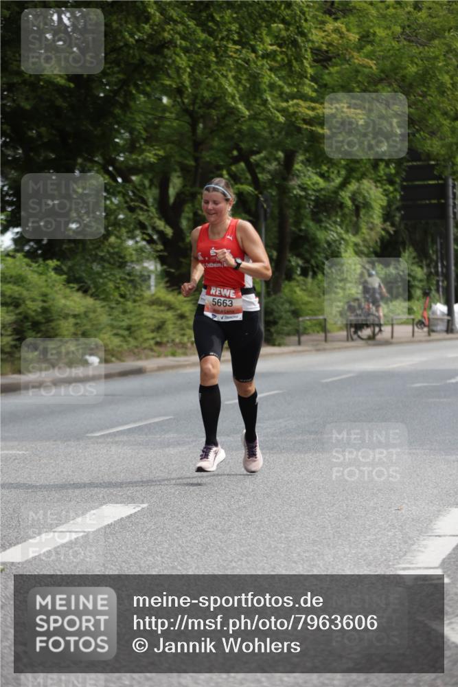 15.06.2025 - REWE Women's Run Jannik Wohlers http://msf.ph/oto/7963606 15.06.2025 09:58:17 Laufen 5663 meine-sportfotos.de