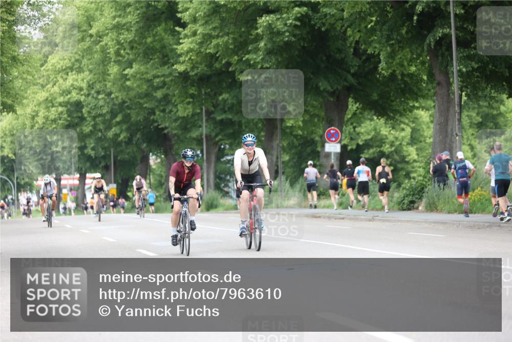 15.06.2025 - 7 Türme Triathlon Yannick Fuchs http://msf.ph/oto/7963610 15.06.2025 13:53:29 Radfahren 863, 1046, 1062 meine-sportfotos.de