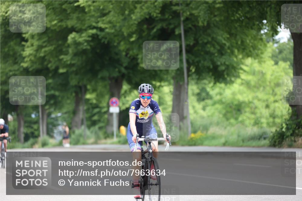 15.06.2025 - 7 Türme Triathlon Yannick Fuchs http://msf.ph/oto/7963634 15.06.2025 11:10:33 Radfahren 248, 285, 299, 302 meine-sportfotos.de