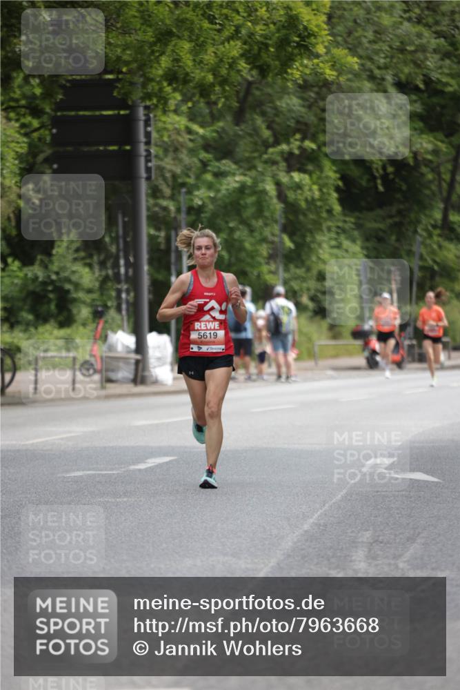 15.06.2025 - REWE Women's Run Jannik Wohlers http://msf.ph/oto/7963668 15.06.2025 09:58:29 Laufen 5619 meine-sportfotos.de