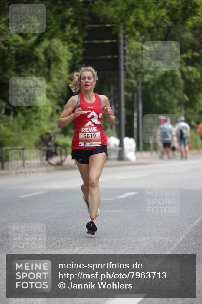 15.06.2025 - REWE Women's Run Jannik Wohlers http://msf.ph/oto/7963713 15.06.2025 09:58:31 Laufen 5619 meine-sportfotos.de