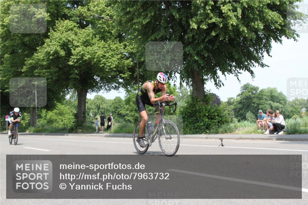 15.06.2025 - 7 Türme Triathlon Yannick Fuchs http://msf.ph/oto/7963732 15.06.2025 12:53:12 Radfahren  meine-sportfotos.de