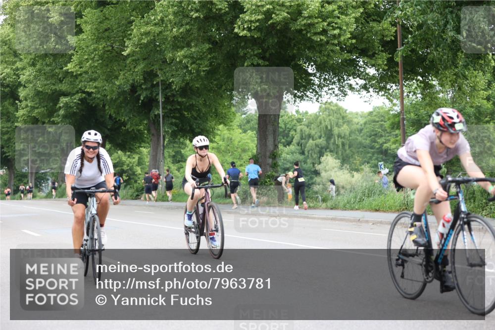 15.06.2025 - 7 Türme Triathlon Yannick Fuchs http://msf.ph/oto/7963781 15.06.2025 13:53:34 Radfahren 863, 1046, 1062, 1125 meine-sportfotos.de