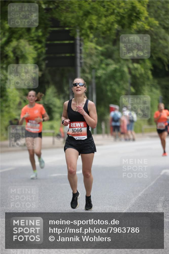 15.06.2025 - REWE Women's Run Jannik Wohlers http://msf.ph/oto/7963786 15.06.2025 09:58:40 Laufen 5066 meine-sportfotos.de