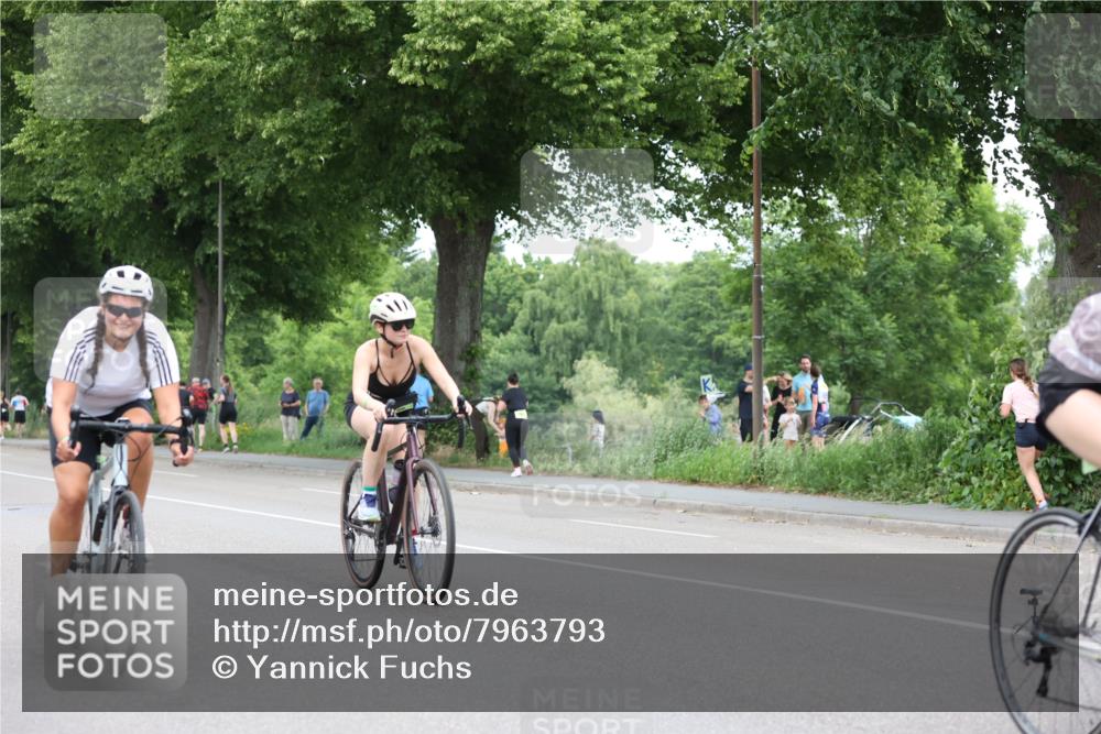 15.06.2025 - 7 Türme Triathlon Yannick Fuchs http://msf.ph/oto/7963793 15.06.2025 13:53:34 Radfahren 863, 1046, 1062, 1125 meine-sportfotos.de