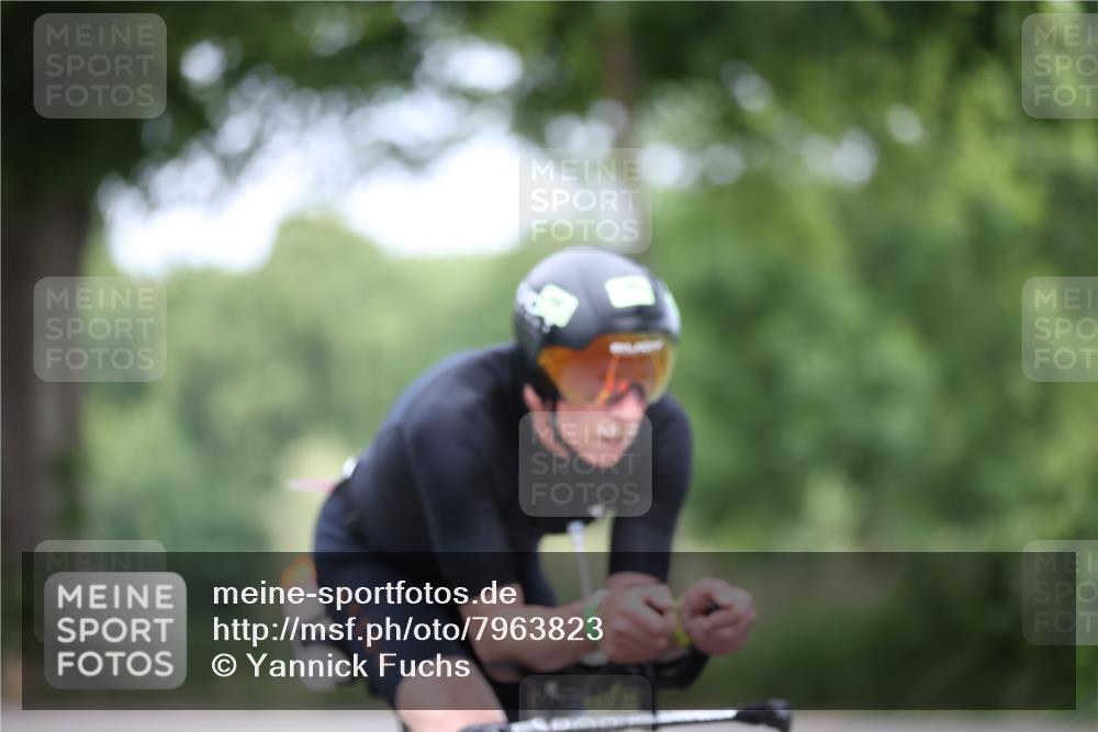 15.06.2025 - 7 Türme Triathlon Yannick Fuchs http://msf.ph/oto/7963823 15.06.2025 11:10:42 Radfahren 220 meine-sportfotos.de