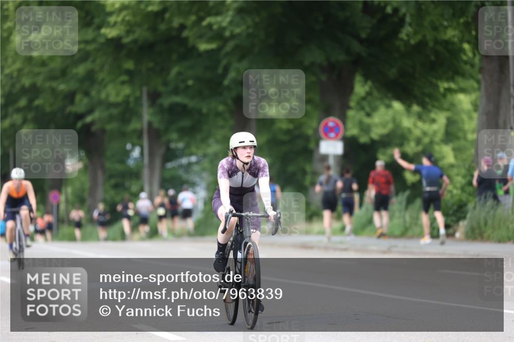 15.06.2025 - 7 Türme Triathlon Yannick Fuchs http://msf.ph/oto/7963839 15.06.2025 13:53:40 Radfahren 1125 meine-sportfotos.de