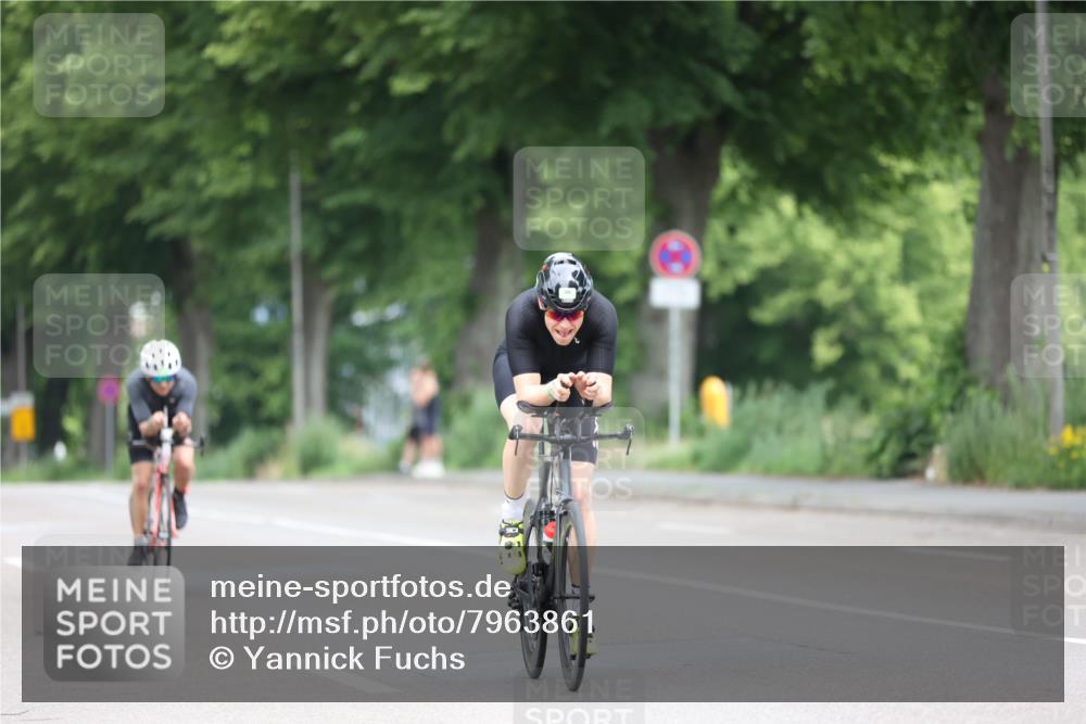 15.06.2025 - 7 Türme Triathlon Yannick Fuchs http://msf.ph/oto/7963861 15.06.2025 11:11:13 Radfahren 200, 329 meine-sportfotos.de