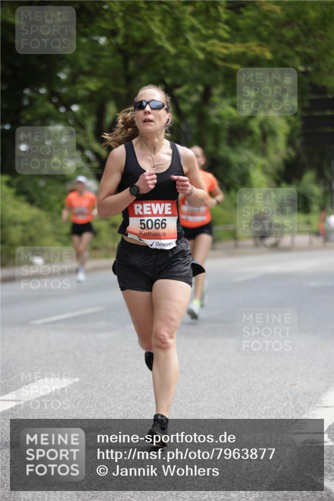 15.06.2025 - REWE Women's Run Jannik Wohlers http://msf.ph/oto/7963877 15.06.2025 09:58:42 Laufen 5066 meine-sportfotos.de