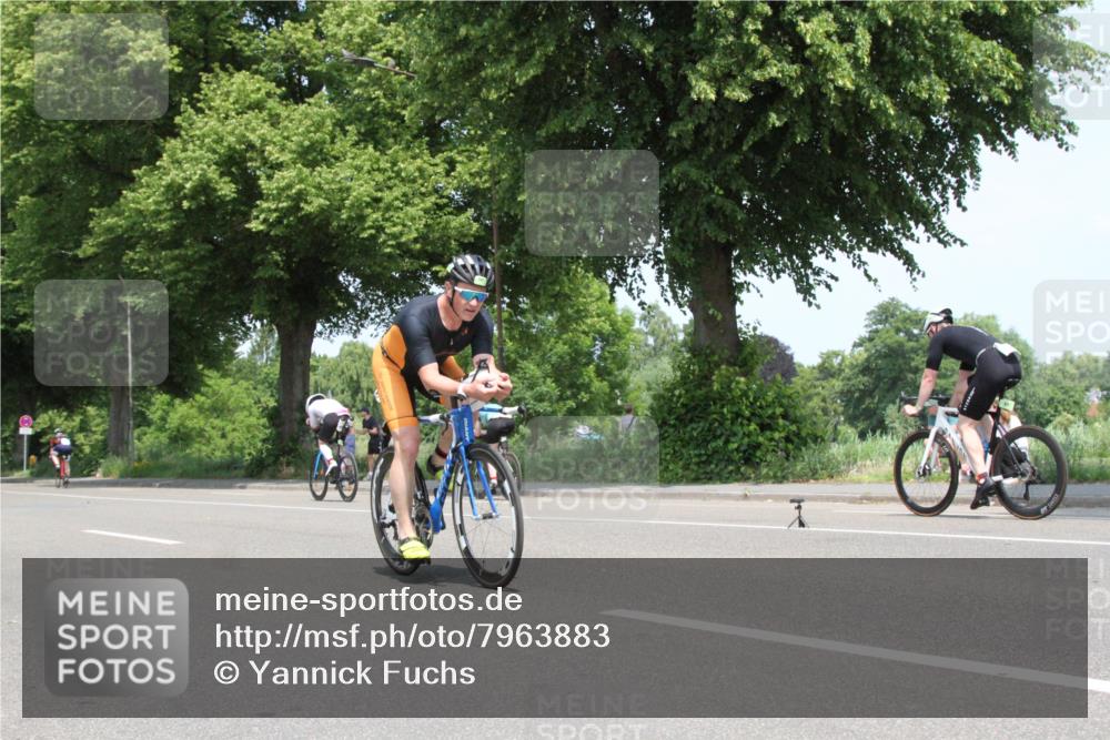 15.06.2025 - 7 Türme Triathlon Yannick Fuchs http://msf.ph/oto/7963883 15.06.2025 12:54:16 Radfahren  meine-sportfotos.de