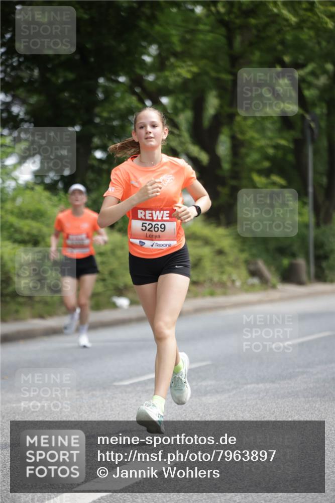 15.06.2025 - REWE Women's Run Jannik Wohlers http://msf.ph/oto/7963897 15.06.2025 09:58:44 Laufen 5269 meine-sportfotos.de
