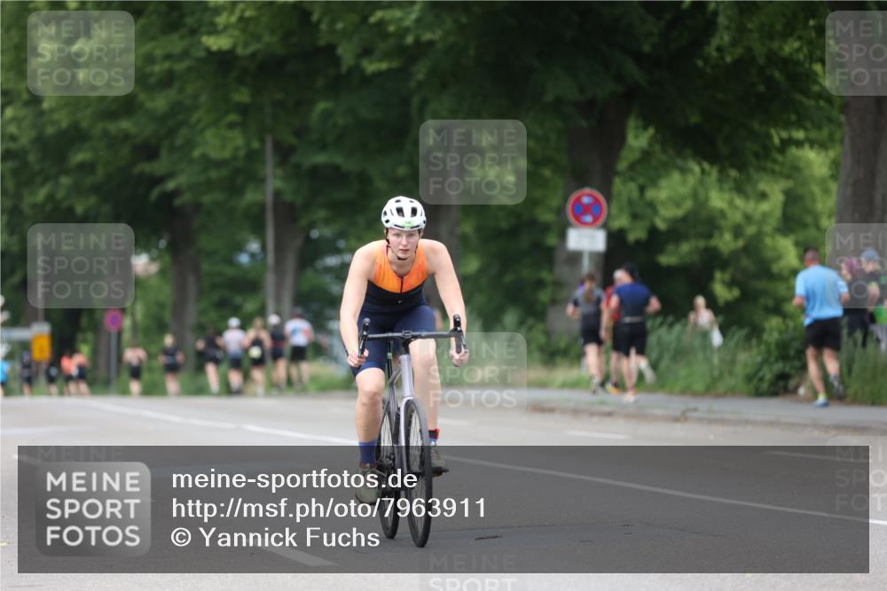 15.06.2025 - 7 Türme Triathlon Yannick Fuchs http://msf.ph/oto/7963911 15.06.2025 13:53:42 Radfahren 1125 meine-sportfotos.de