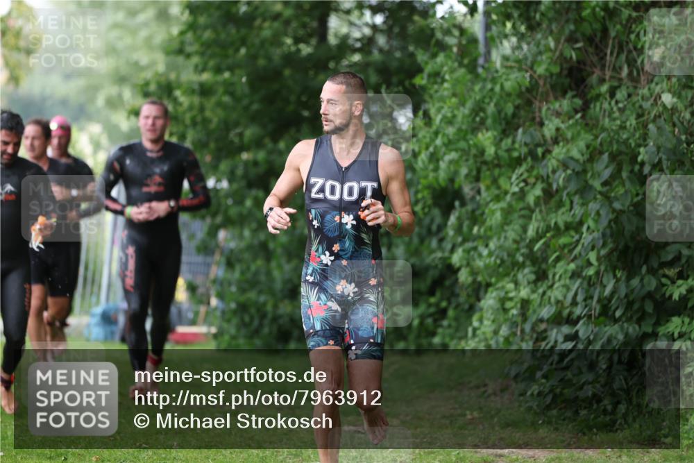 15.06.2025 - 7 Türme Triathlon Michael Strokosch http://msf.ph/oto/7963912 15.06.2025 12:16:38 Schwimmen 373, 387, 400, 414, 423, 435, 485, 560, 616, 629, 632, 657, 677 meine-sportfotos.de