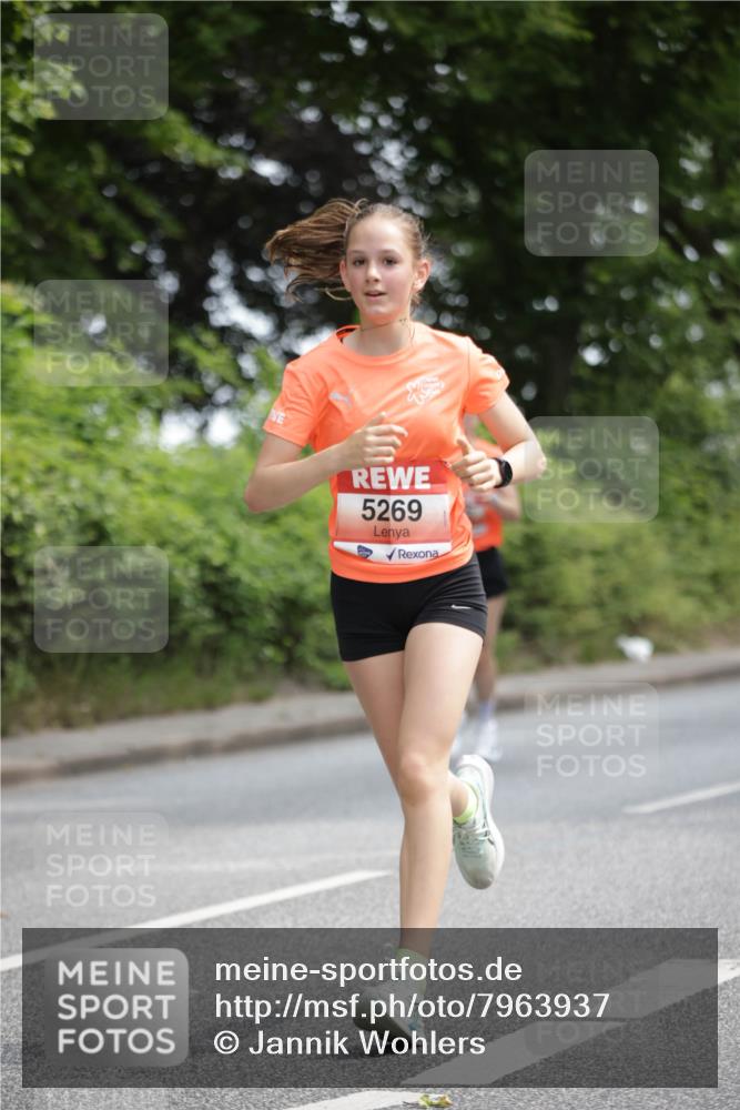 15.06.2025 - REWE Women's Run Jannik Wohlers http://msf.ph/oto/7963937 15.06.2025 09:58:45 Laufen 5269 meine-sportfotos.de