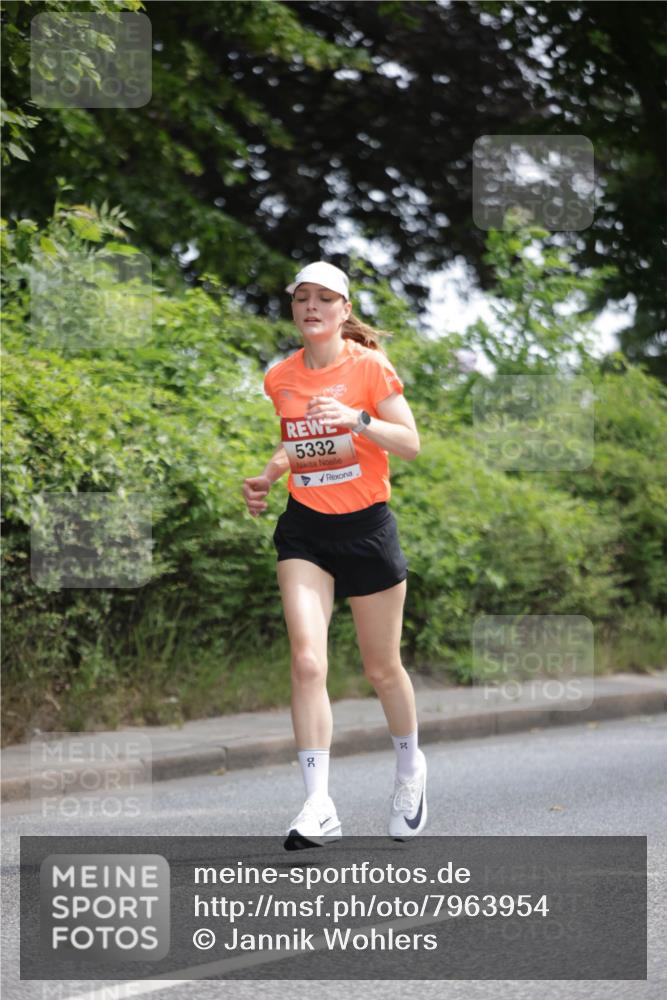 15.06.2025 - REWE Women's Run Jannik Wohlers http://msf.ph/oto/7963954 15.06.2025 09:58:46 Laufen 5332 meine-sportfotos.de