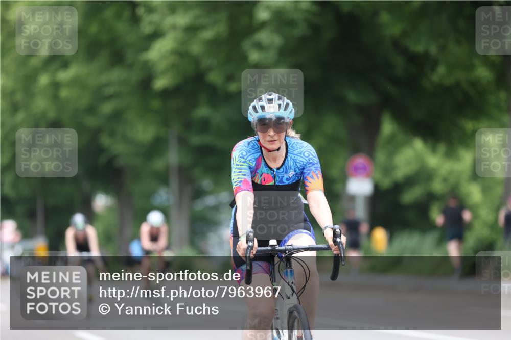 15.06.2025 - 7 Türme Triathlon Yannick Fuchs http://msf.ph/oto/7963967 15.06.2025 13:54:08 Radfahren 829, 1192 meine-sportfotos.de