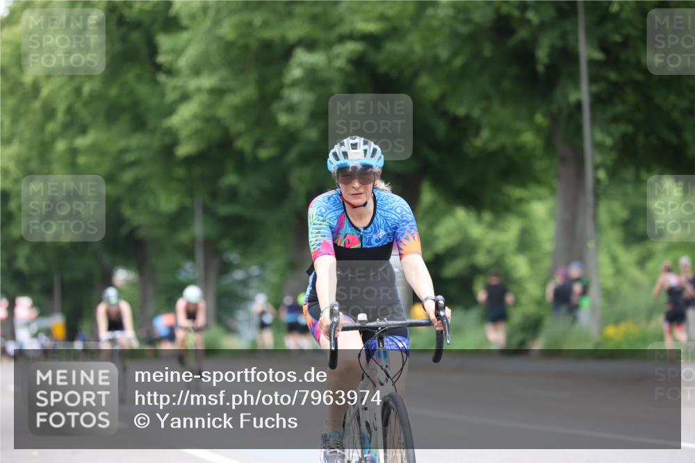 15.06.2025 - 7 Türme Triathlon Yannick Fuchs http://msf.ph/oto/7963974 15.06.2025 13:54:08 Radfahren 829, 1192 meine-sportfotos.de