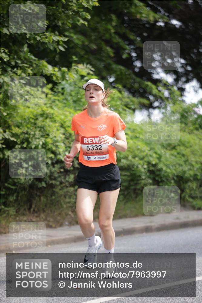 15.06.2025 - REWE Women's Run Jannik Wohlers http://msf.ph/oto/7963997 15.06.2025 09:58:47 Laufen 5332 meine-sportfotos.de