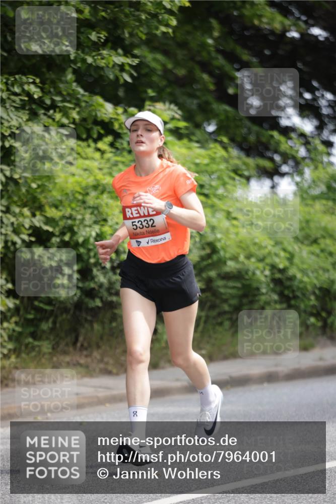 15.06.2025 - REWE Women's Run Jannik Wohlers http://msf.ph/oto/7964001 15.06.2025 09:58:47 Laufen 5332 meine-sportfotos.de