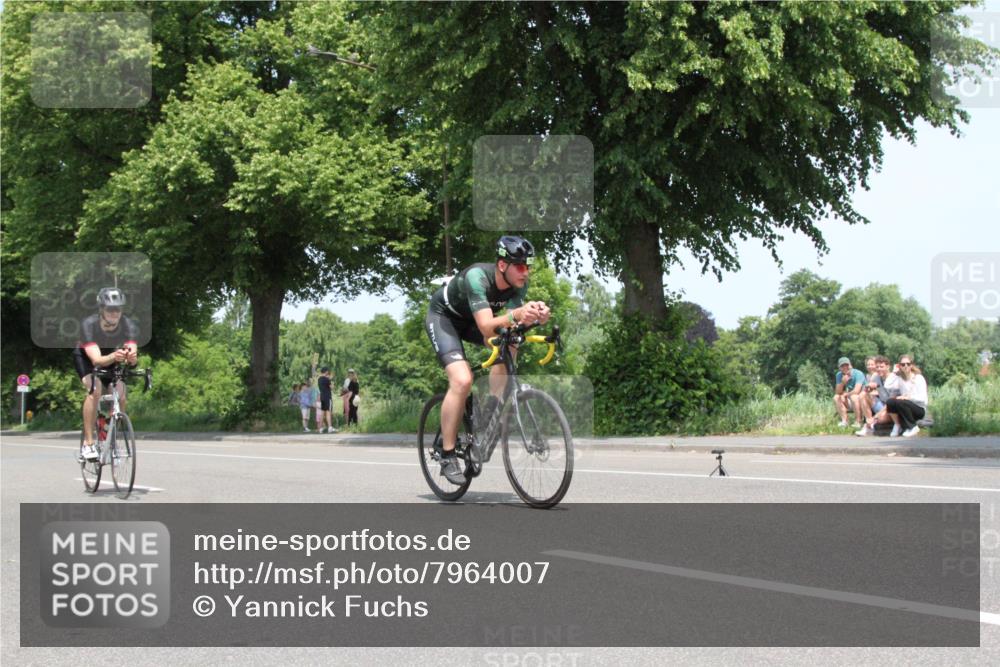 15.06.2025 - 7 Türme Triathlon Yannick Fuchs http://msf.ph/oto/7964007 15.06.2025 12:54:33 Radfahren  meine-sportfotos.de