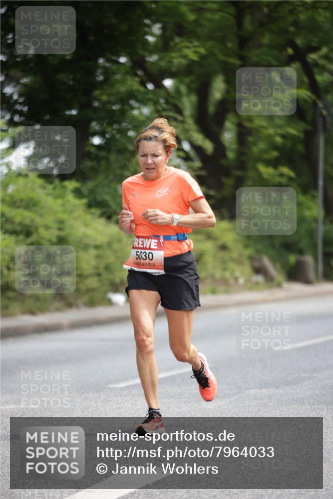 15.06.2025 - REWE Women's Run Jannik Wohlers http://msf.ph/oto/7964033 15.06.2025 09:58:49 Laufen 5030 meine-sportfotos.de