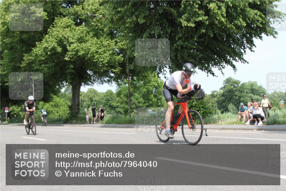 15.06.2025 - 7 Türme Triathlon Yannick Fuchs http://msf.ph/oto/7964040 15.06.2025 12:55:03 Radfahren  meine-sportfotos.de