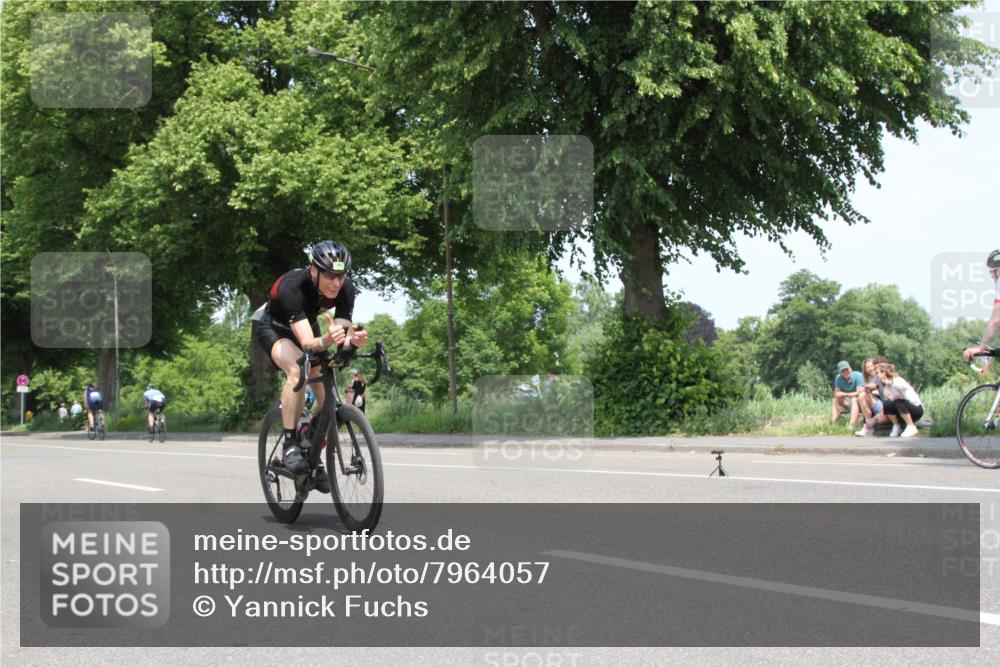 15.06.2025 - 7 Türme Triathlon Yannick Fuchs http://msf.ph/oto/7964057 15.06.2025 12:55:10 Radfahren  meine-sportfotos.de