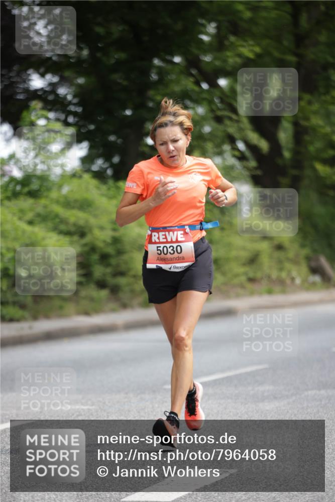 15.06.2025 - REWE Women's Run Jannik Wohlers http://msf.ph/oto/7964058 15.06.2025 09:58:49 Laufen 5030 meine-sportfotos.de