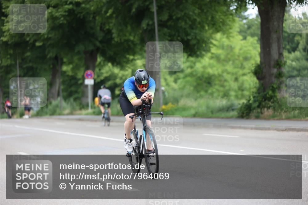 15.06.2025 - 7 Türme Triathlon Yannick Fuchs http://msf.ph/oto/7964069 15.06.2025 11:11:24 Radfahren 204, 246, 255, 263, 278, 323, 333 meine-sportfotos.de