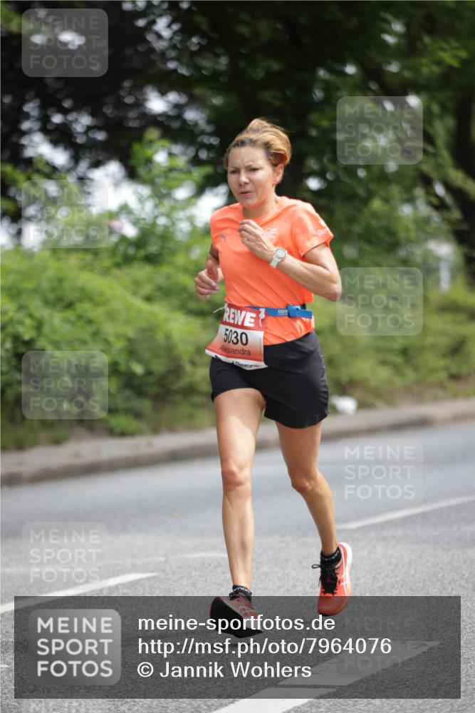 15.06.2025 - REWE Women's Run Jannik Wohlers http://msf.ph/oto/7964076 15.06.2025 09:58:49 Laufen 5030 meine-sportfotos.de