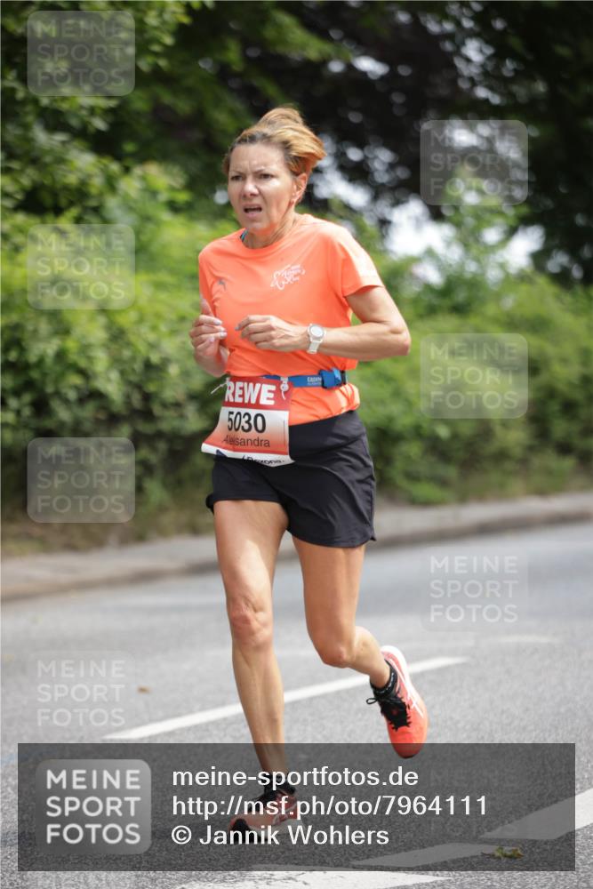 15.06.2025 - REWE Women's Run Jannik Wohlers http://msf.ph/oto/7964111 15.06.2025 09:58:50 Laufen 5030 meine-sportfotos.de