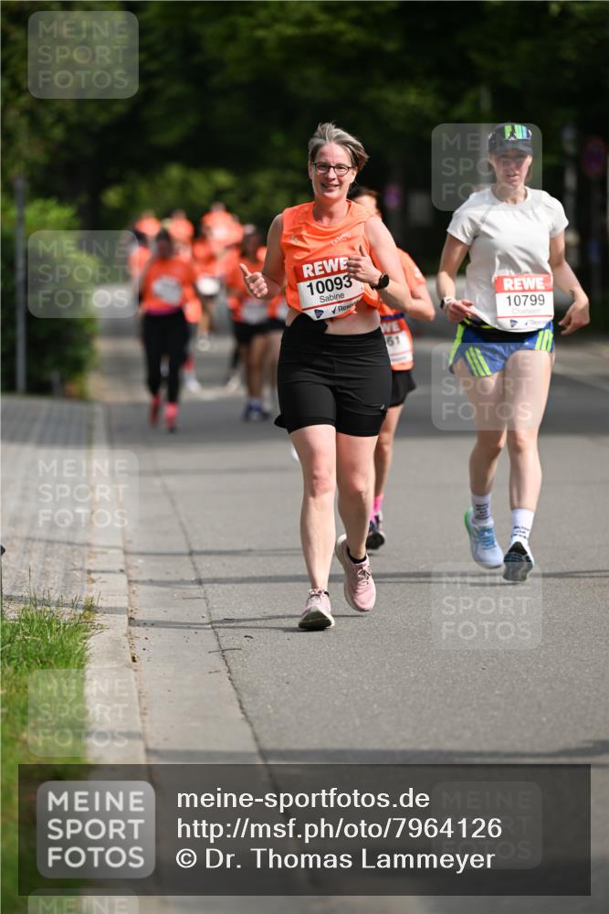 15.06.2025 - REWE Women's Run Dr. Thomas Lammeyer http://msf.ph/oto/7964126 15.06.2025 09:52:38 Laufen 10093, 61, 10799 meine-sportfotos.de