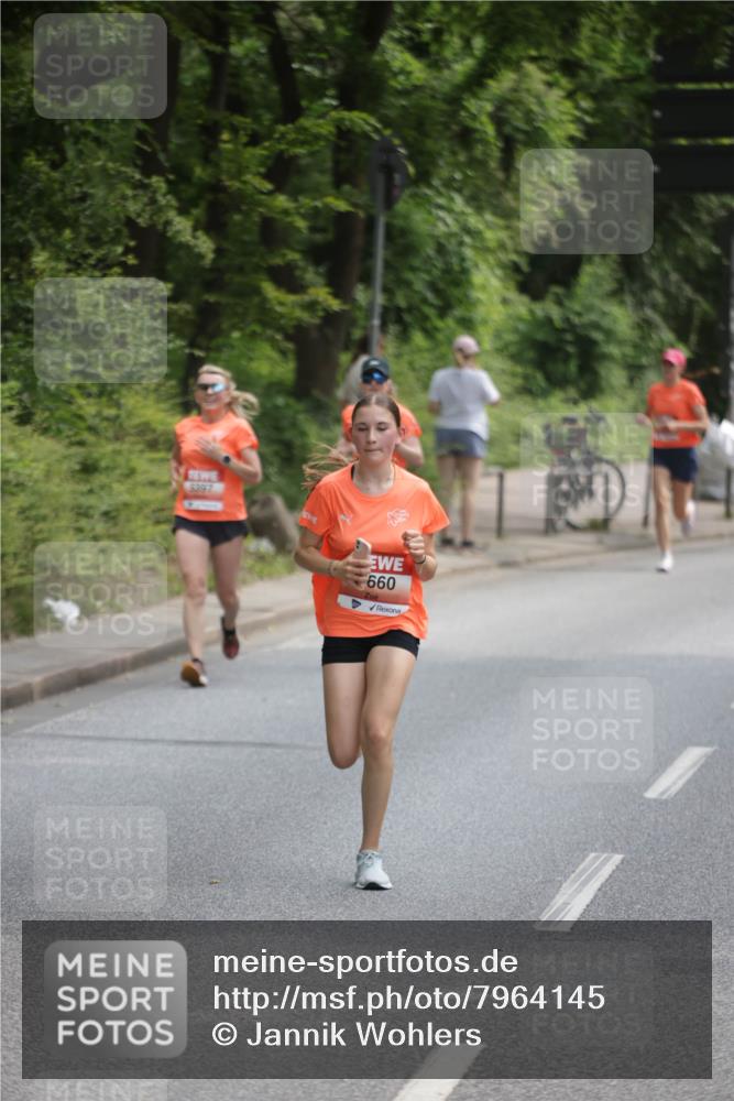 15.06.2025 - REWE Women's Run Jannik Wohlers http://msf.ph/oto/7964145 15.06.2025 09:59:13 Laufen 5397, 099 meine-sportfotos.de