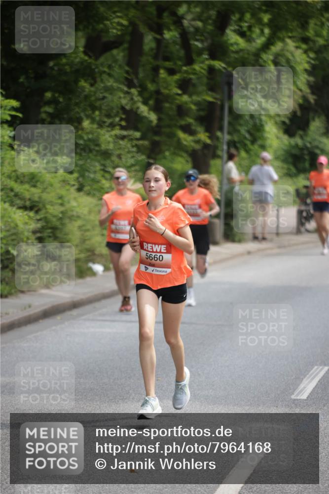 15.06.2025 - REWE Women's Run Jannik Wohlers http://msf.ph/oto/7964168 15.06.2025 09:59:14 Laufen 5660 meine-sportfotos.de
