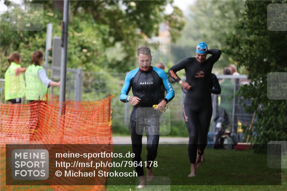 15.06.2025 - 7 Türme Triathlon Michael Strokosch http://msf.ph/oto/7964178 15.06.2025 12:16:59 Schwimmen 387, 389, 400, 423, 451, 485, 530, 609, 622, 632 meine-sportfotos.de