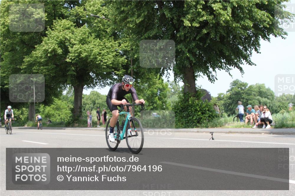 15.06.2025 - 7 Türme Triathlon Yannick Fuchs http://msf.ph/oto/7964196 15.06.2025 12:55:54 Radfahren  meine-sportfotos.de