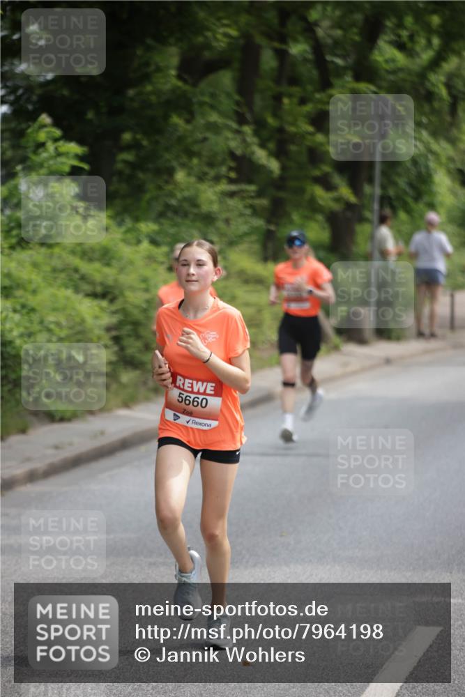 15.06.2025 - REWE Women's Run Jannik Wohlers http://msf.ph/oto/7964198 15.06.2025 09:59:15 Laufen 5660 meine-sportfotos.de
