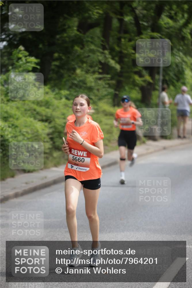 15.06.2025 - REWE Women's Run Jannik Wohlers http://msf.ph/oto/7964201 15.06.2025 09:59:15 Laufen 5660 meine-sportfotos.de