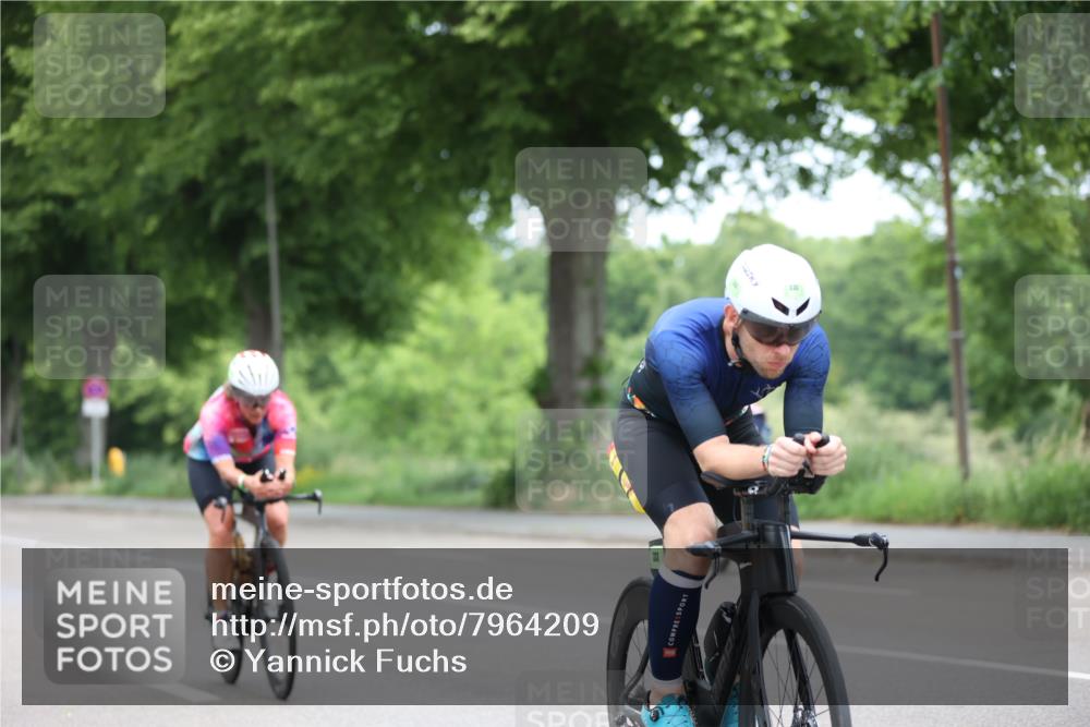 15.06.2025 - 7 Türme Triathlon Yannick Fuchs http://msf.ph/oto/7964209 15.06.2025 11:11:28 Radfahren 255, 263, 323, 333 meine-sportfotos.de