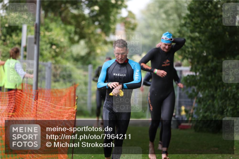 15.06.2025 - 7 Türme Triathlon Michael Strokosch http://msf.ph/oto/7964211 15.06.2025 12:17:00 Schwimmen 387, 389, 423, 451, 485, 530, 609, 622 meine-sportfotos.de